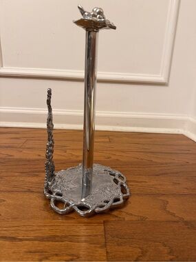 Arthur Court Silver Aluminum Grape Paper Towel Holder